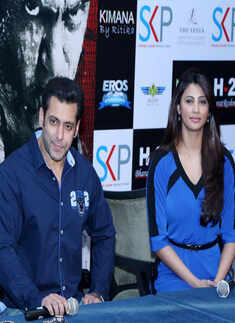Salman, Daisy promote Jai Ho