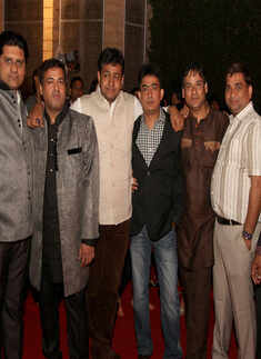 Sonu Nigam performs live at wedding