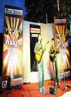 Band performance: Lambada 