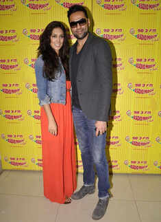 Abhay, Preeti on Radio Mirchi