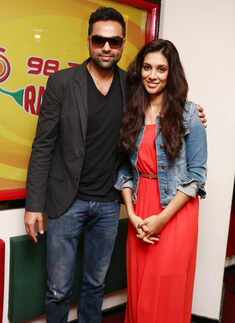 Abhay, Preeti on Radio Mirchi