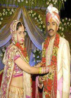 Ayush weds Reenu
