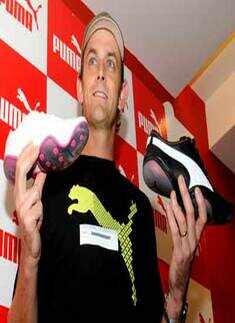 Gilchrist at promotional event