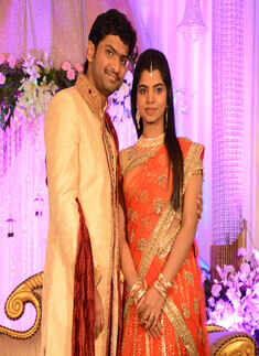 Elakkiya weds Abhilash