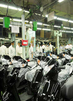 Honda slashes two-wheeler prices 