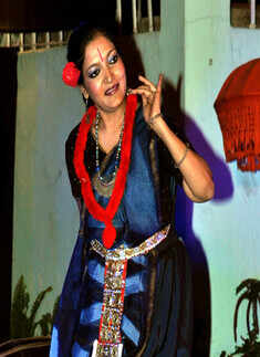 Manipuri Dance show in Kolkata