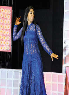 Veronica Linjara, Prayag Haswani got engaged