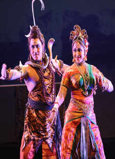 Hema Malini performs @ FICCI