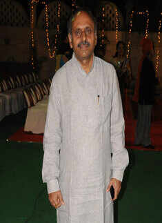 Dr Harsha, Ashish Sharma's wedding party