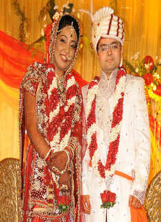 Dr Harsha, Ashish Sharma's wedding party