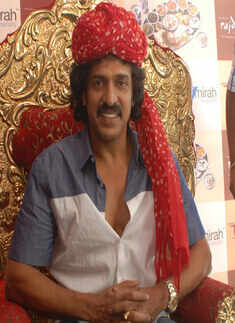 Upendra bonds with fans