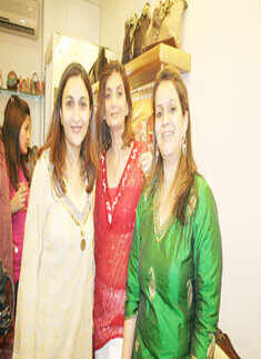 Inauguration: Maushami's Boutique