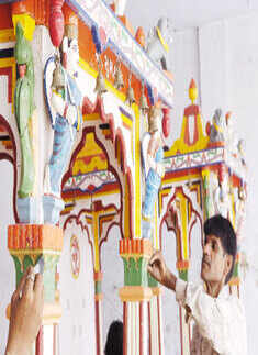 Painters at Jagannath Temple