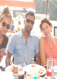 Brunch with friends at 24/7