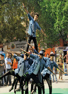 Bollywood celebs @ SRCC cultural festival