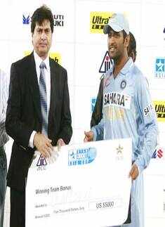 India enter Asia Cup final