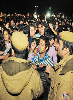 Mika, Parikrama at KMC