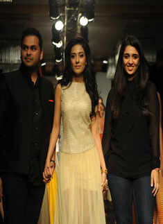 LFW '14: Sonam and Paras Modi 