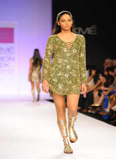 LFW '14: Anushka Khanna