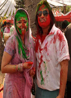 Tolly stars celebrate Holi