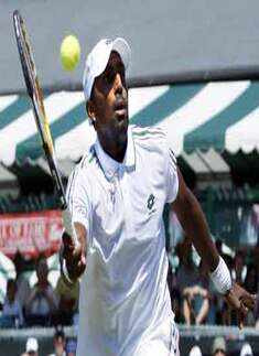 Santoro stops Prakash