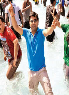 Patna celebrates Holi at a water park