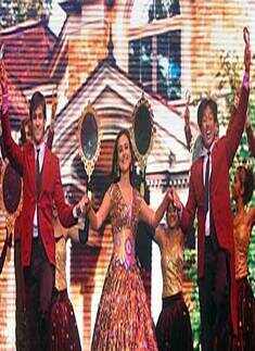 'The Unforgettable Tour' 