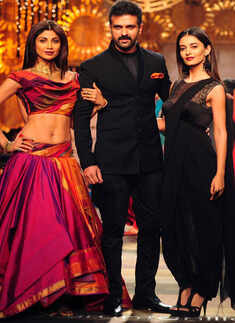 WIFW '14: Day 1: Tarun Tahiliani