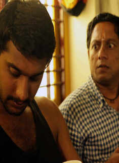 Oru Kanniyum Moondru Kalavanigalum