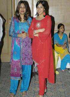 Marine officers meet