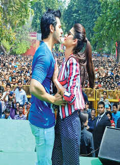 Varun, Ileana @ KMC
