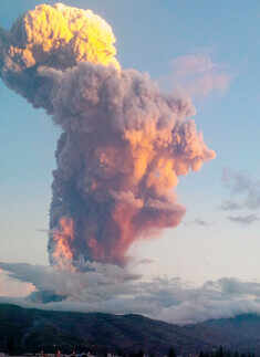 Volcano erupts in Ecuador