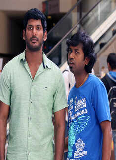 Naan Sigappu Manithan