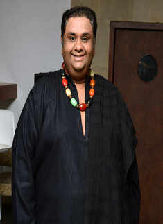 Sunitha Sarathy's live performance