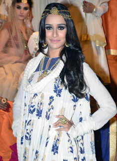 Shraddha walks for Rohit Bal
