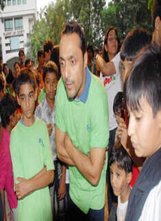 Rahul at kids programme