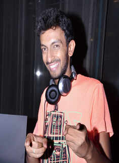 DJ Varun's birthday party