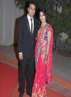 Anup and Dipti Thakre wedding party