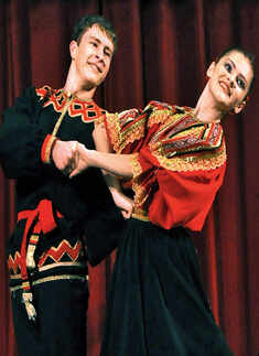 Gorky Sadan celebration