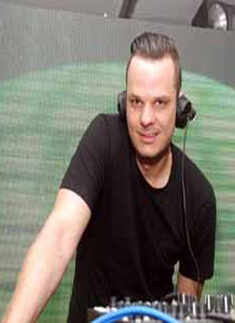 DJ Monoloc gets Bangalore grooving