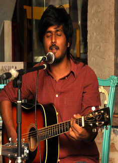 High Crook performence at Mocha