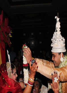Urmi weds Satyajeet Mittra