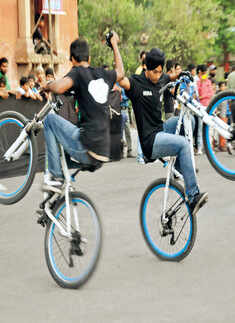 Stuntmania at Gandhi Hall