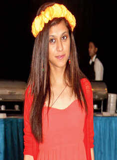 Meghna and Ritu's Hawaiian theme party