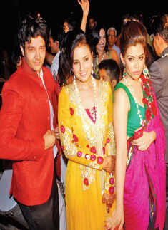 Chanul and Medha's wedding party