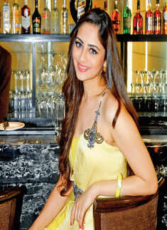 Himesh and Zoya promote The Xpose