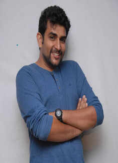 Hingayaake cast interacts with media