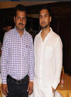 Dr Awadhesh, Kiran Ray's hosted a party