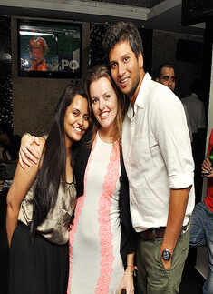 Party all night at Underground