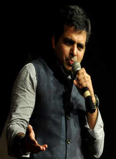 Kolkatans enjoy comedy night